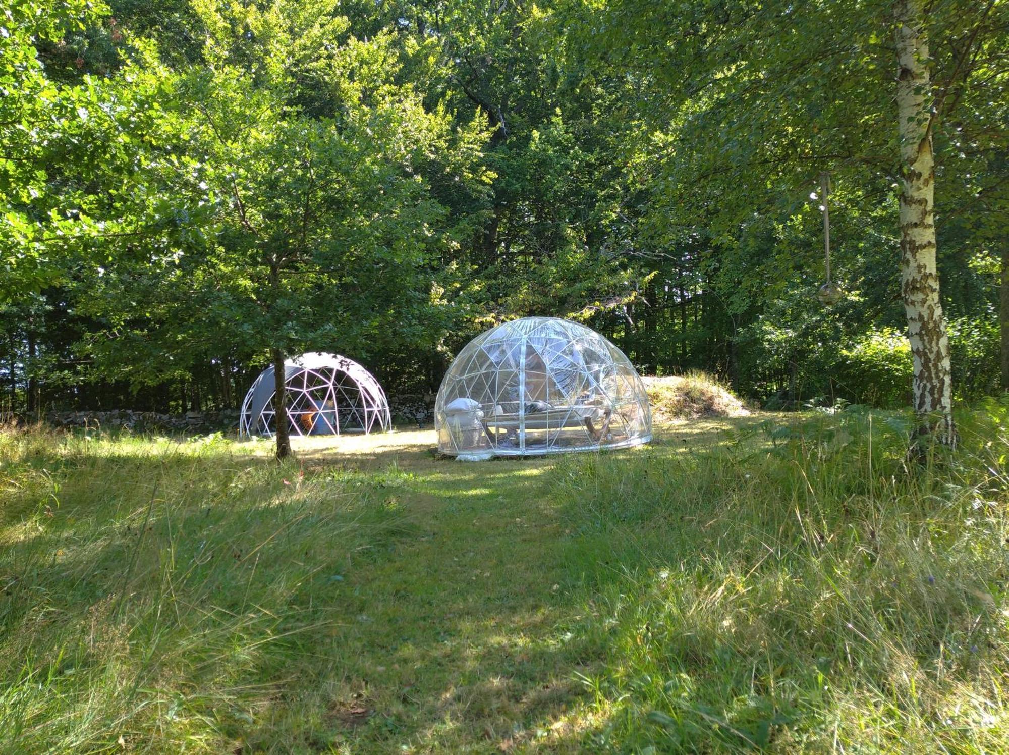 Voyage Spatio-Temporel Poussanges Exterior foto